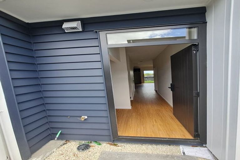 Photo of property in 14 Pasla Close, Papakura, 2110