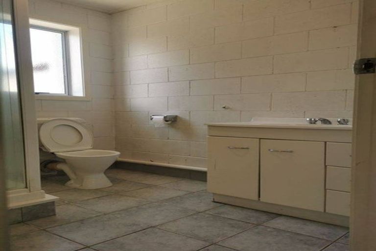 Photo of property in 35 Berkley Avenue, Hillcrest, Hamilton, 3216