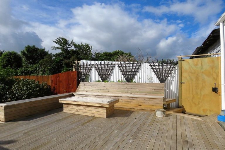 Photo of property in 87 Peel Street, Westport, 7825