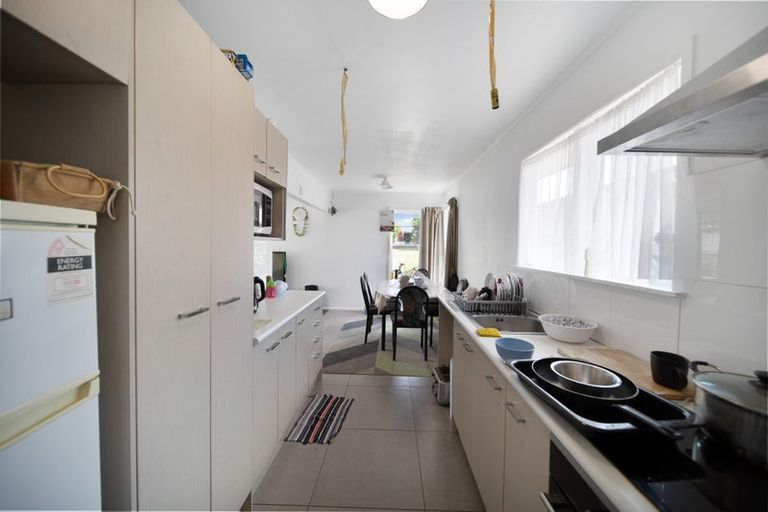 Photo of property in 25 Lachlan Place, Favona, Auckland, 2024