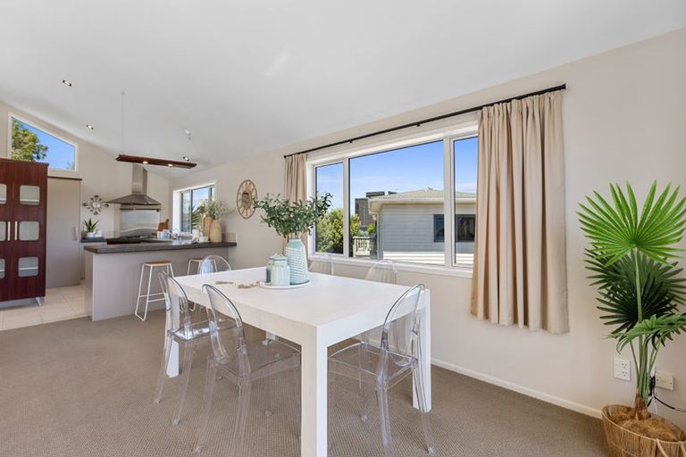 Photo of property in 10 Karewa Parade, Papamoa Beach, Papamoa, 3118