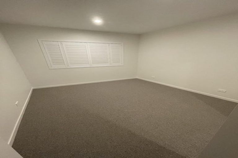 Photo of property in 9 Moya Drive, Matakana, 0985