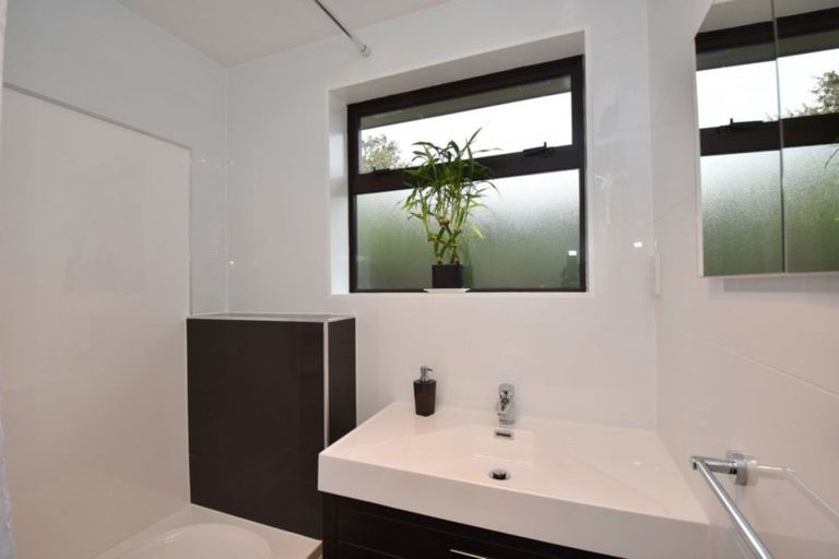 Photo of property in 26 Flora Road West, Makarewa, Invercargill, 9876