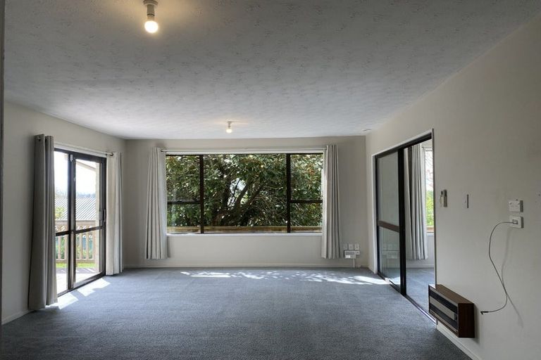 Photo of property in 38 Penruddock Rise, Westmorland, Christchurch, 8025