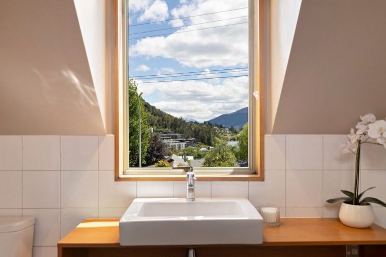 Photo of property in 17 Southberg Avenue, Frankton, Queenstown, 9300
