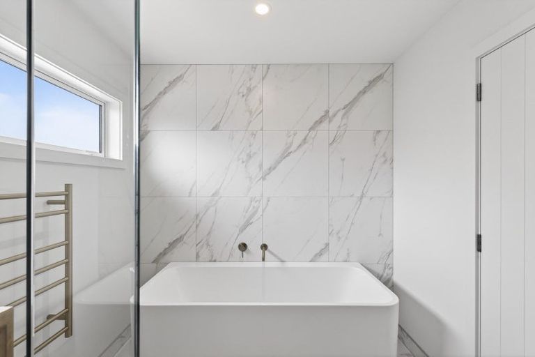 Photo of property in 2 Mohaka Street, Poraiti, 4112