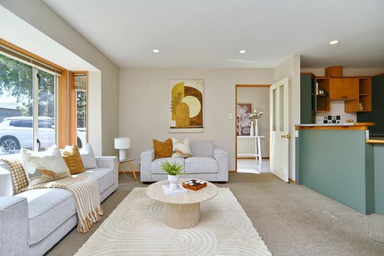 Photo of property in 44 Blue Gum Place, New Brighton, Christchurch, 8083