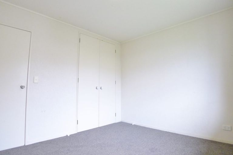 Photo of property in 104 Kingdale Road, Henderson, Auckland, 0610