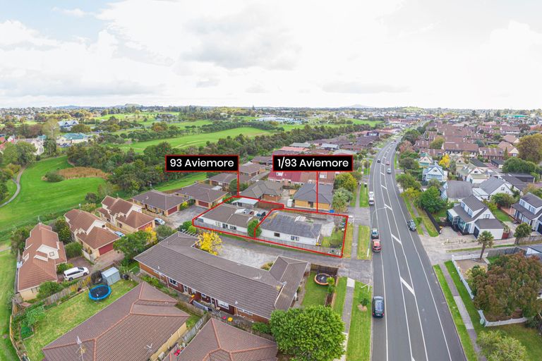 Photo of property in 2/93 Aviemore Drive, Highland Park, Auckland, 2010