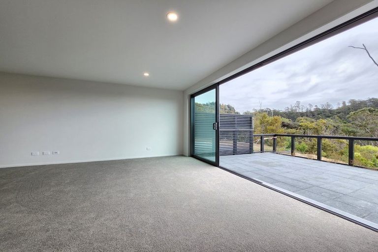 Photo of property in 36 Holystone Road, Whitby, Porirua, 5024