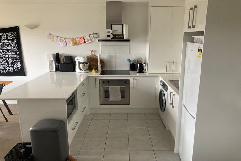 Photo of property in 17/83 Lake Road, Devonport, Auckland, 0622