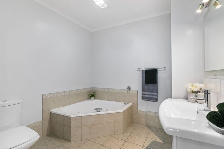 Photo of property in 46 Moores Valley Road, Wainuiomata, Lower Hutt, 5014