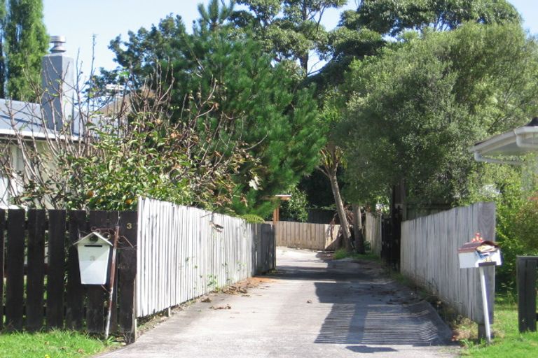 Photo of property in 3 Alan Avenue, Henderson, Auckland, 0610