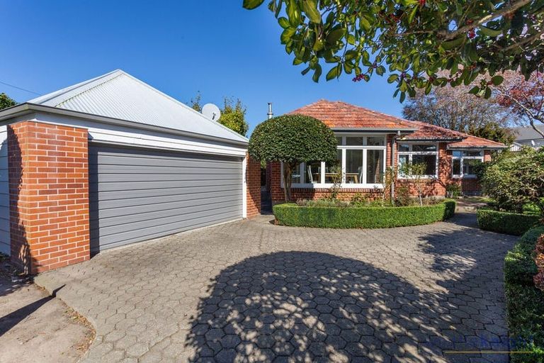 Photo of property in 71 Hamilton Avenue, Ilam, Christchurch, 8041