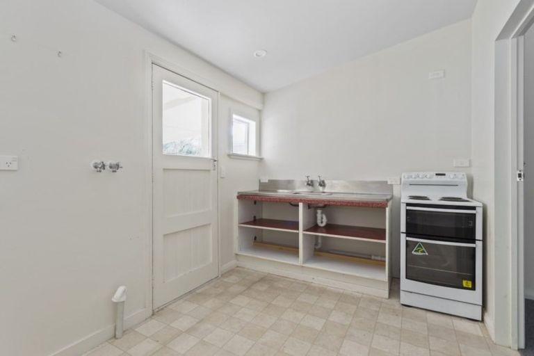 Photo of property in 73 Dunns Avenue, The Pines Beach, 7630