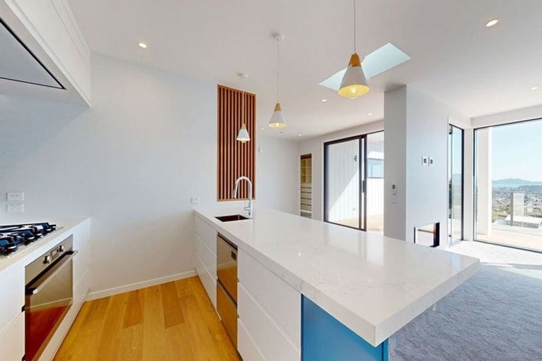 Photo of property in 39 Kotare Street, Waikanae, 5036