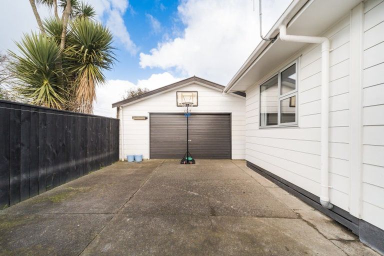 Photo of property in 124 Tremaine Avenue, Westbrook, Palmerston North, 4412