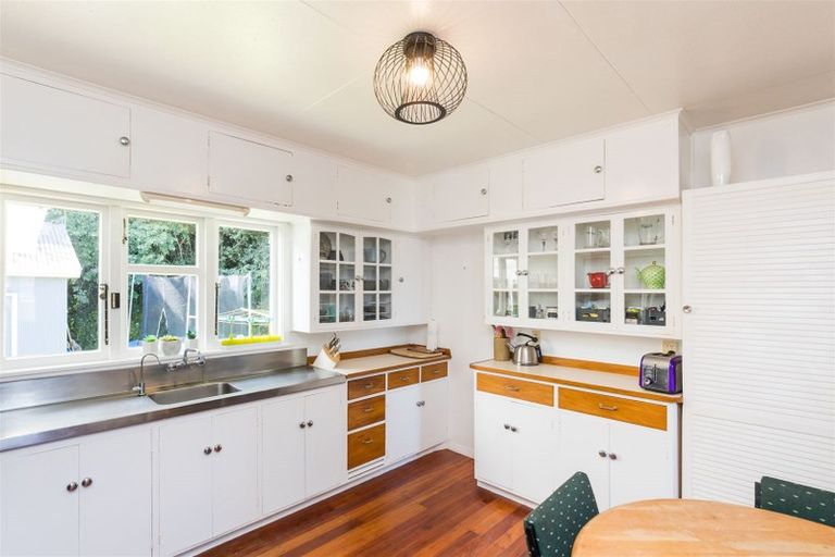 Photo of property in 13 Jenks Street, Foxton, 4814