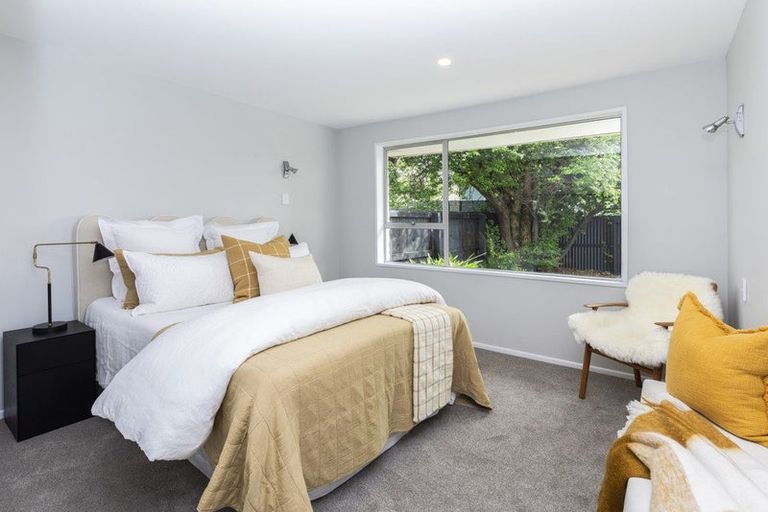 Photo of property in 2/21a Quinns Road, Shirley, Christchurch, 8013