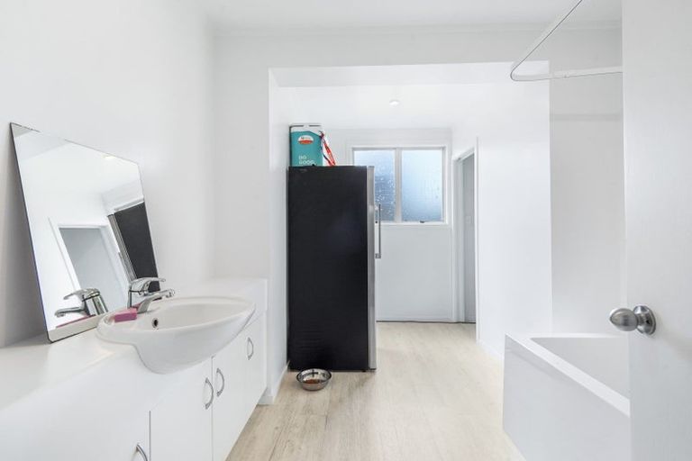 Photo of property in 1 Tainui Lane, Huntly, 3700