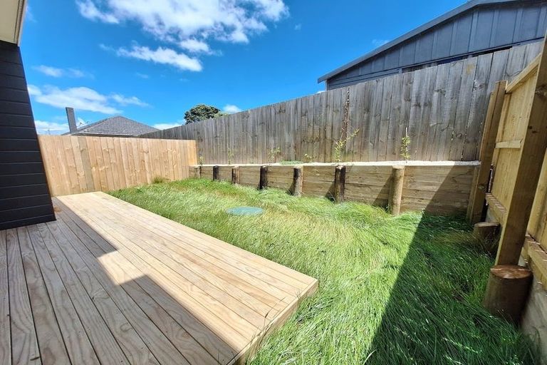 Photo of property in 108c Taikata Road, Te Atatu Peninsula, Auckland, 0610
