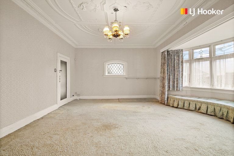 Photo of property in 24 Cliffs Road, Saint Clair, Dunedin, 9012