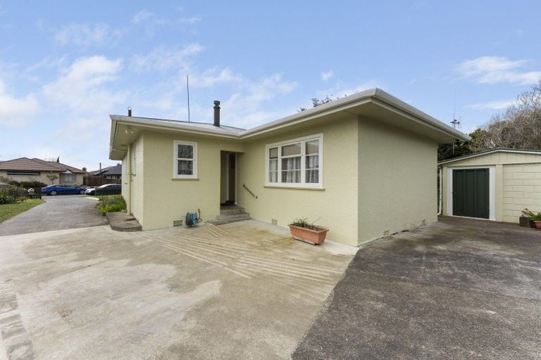 Photo of property in 11 Windsor Street, Terrace End, Palmerston North, 4410