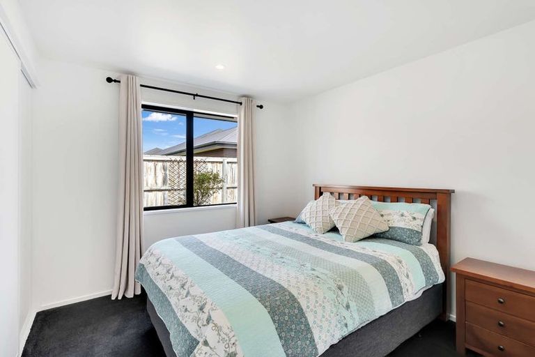 Photo of property in 117 Shillingford Boulevard, Rolleston, 7615