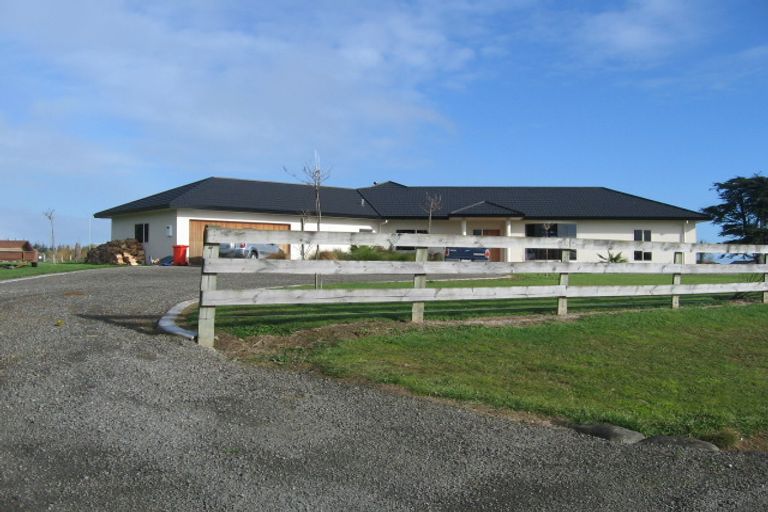 Photo of property in 110 Polson Hill Drive, Aokautere, Palmerston North, 4471