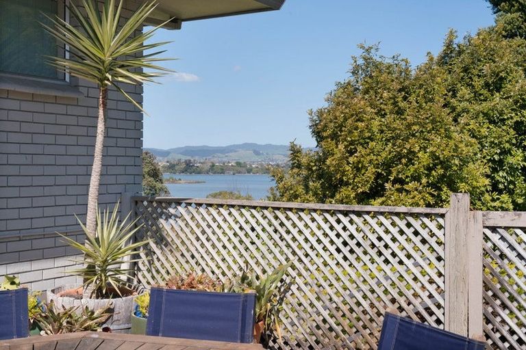 Photo of property in 1 Coach Drive, Otumoetai, Tauranga, 3110