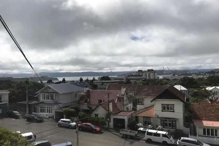 Photo of property in 19 Burnell Avenue, Thorndon, Wellington, 6011