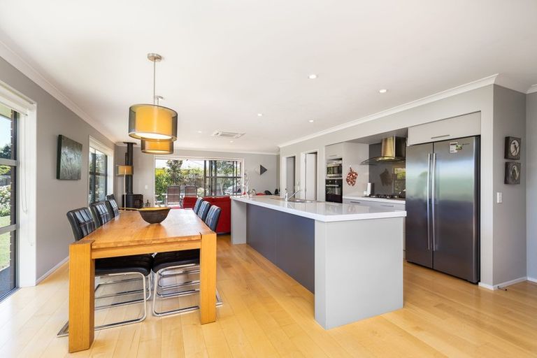 Photo of property in 16 Kitakita Grove, Motueka, 7120