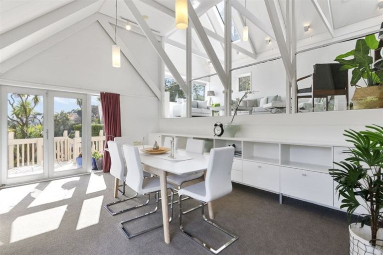 Photo of property in 25 Valley Road, Cashmere, Christchurch, 8022