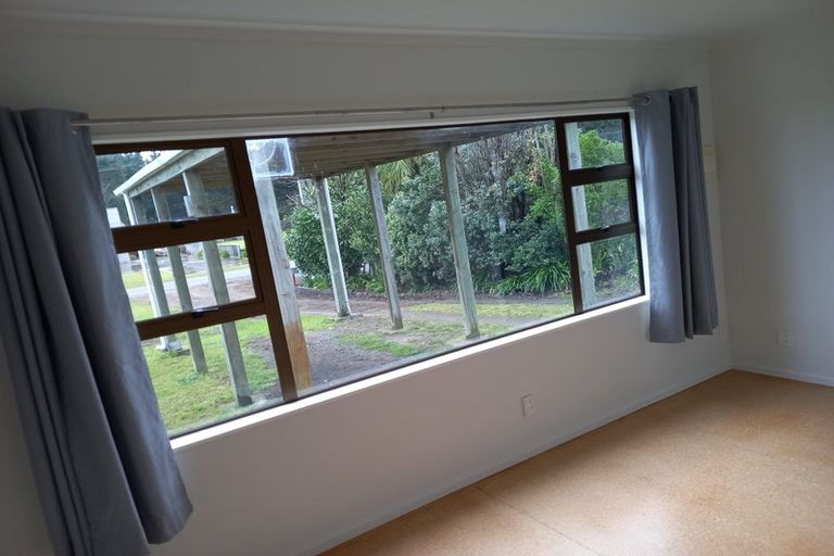 Photo of property in 65 Himatangi Street, Himatangi Beach, Foxton, 4891