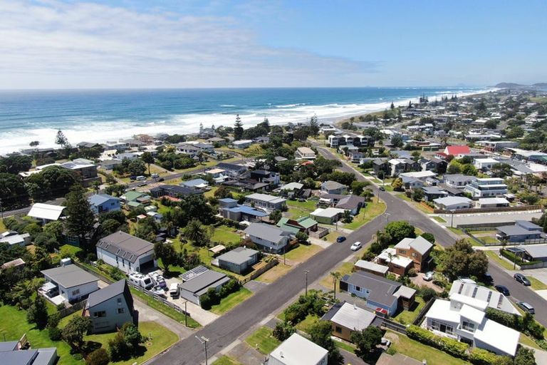 Photo of property in 53a Hillview Road, Waihi Beach, 3611