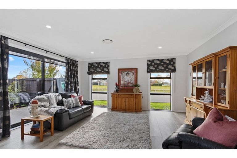 Photo of property in 35 Ishwar Ganda Boulevard, Halswell, Christchurch, 8025