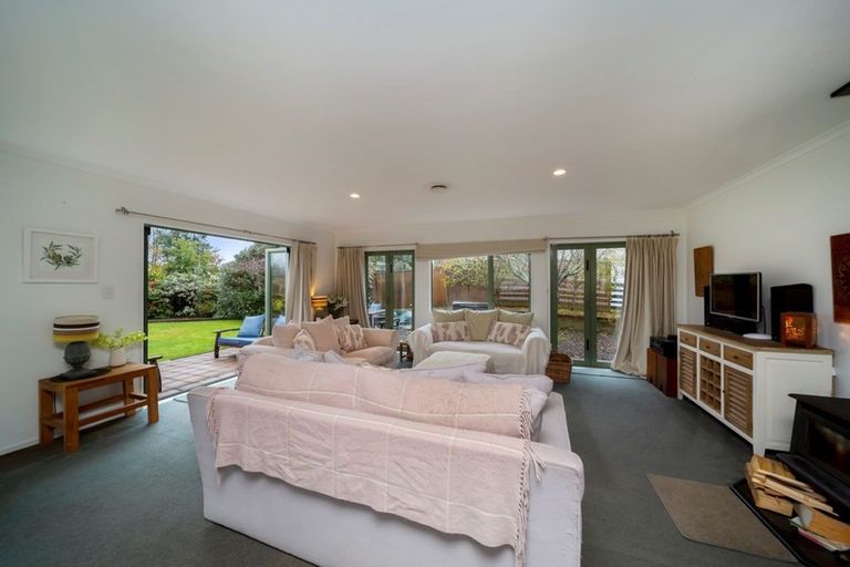 Photo of property in 26 Carthew Street, Okato, 4335