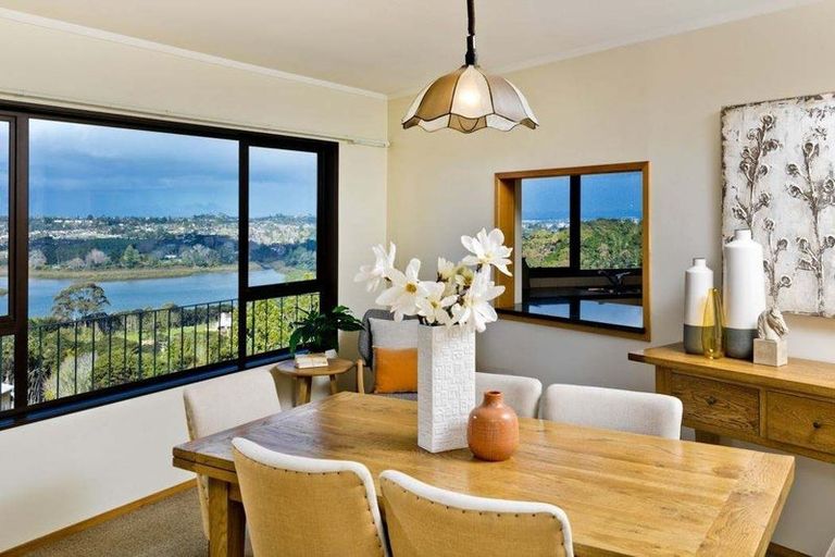 Photo of property in 291 Paremoremo Road, Paremoremo, Auckland, 0632