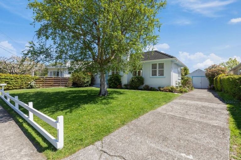 Photo of property in 165 Riverside Drive, Waiwhetu, Lower Hutt, 5010