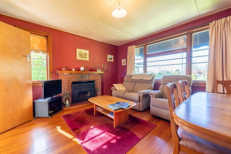 Photo of property in 49 Mckenzie Street, Geraldine, 7930