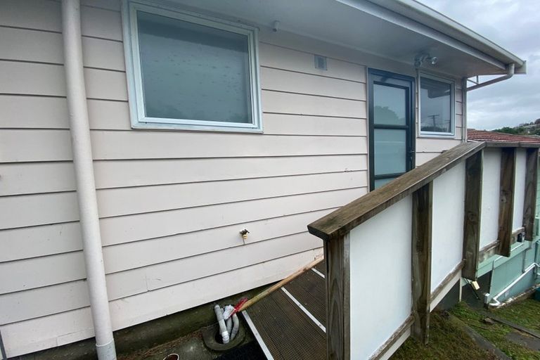 Photo of property in 54 Lincoln Avenue, Tawa, Wellington, 5028