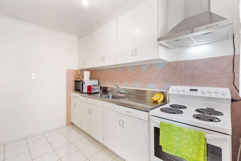 Photo of property in 2/70 Station Road, Papatoetoe, Auckland, 2025