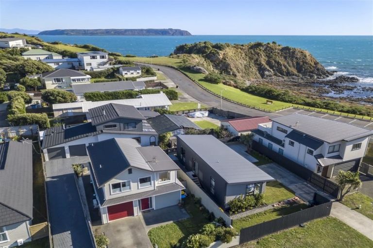 Photo of property in 25a Lambley Road, Titahi Bay, Porirua, 5022