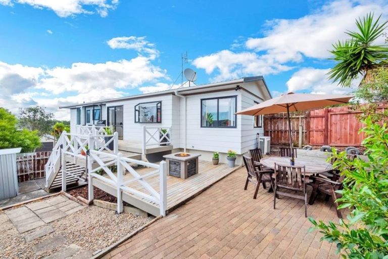 Photo of property in 50 Rhinevale Close, Henderson, Auckland, 0612