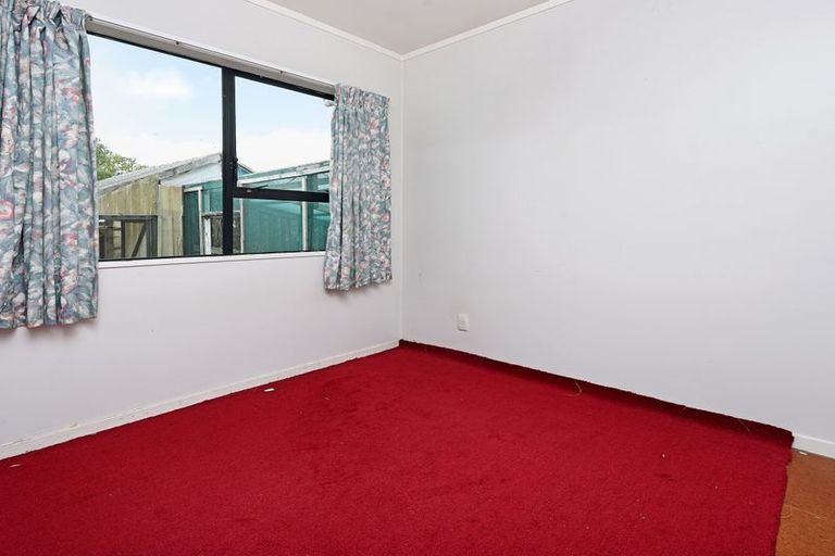 Photo of property in 39 Barneys Farm Road, Clendon Park, Auckland, 2103