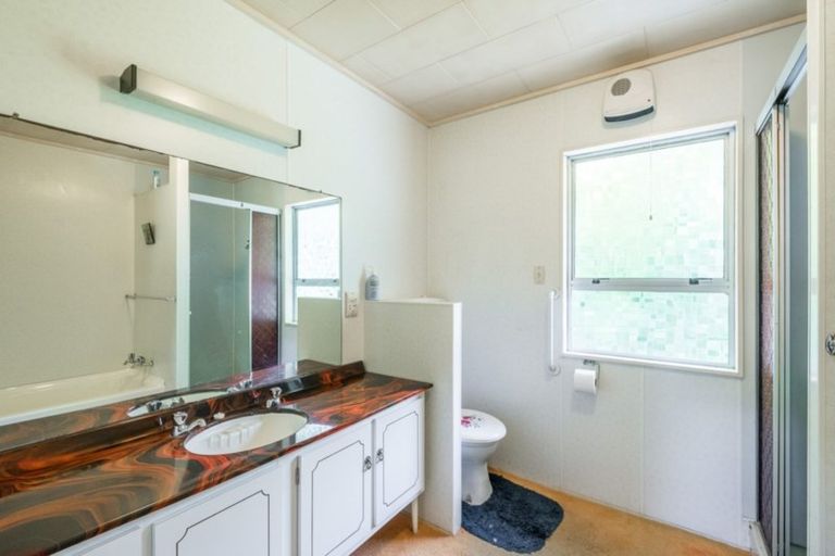 Photo of property in 30 Ocean Road, Paekakariki, 5034