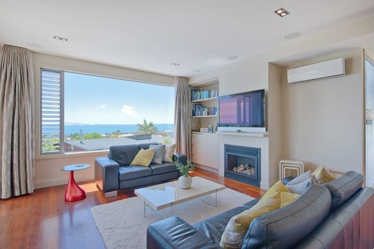 Photo of property in 48 Castor Bay Road, Castor Bay, Auckland, 0620