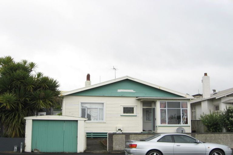 Photo of property in 121 Vivian Street, New Plymouth, 4310