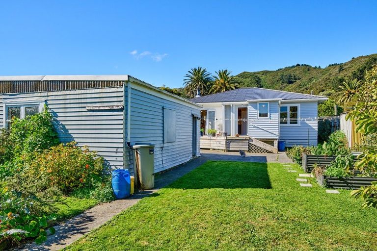 Photo of property in 23 Frederick Street, Wainuiomata, Lower Hutt, 5014