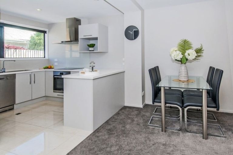 Photo of property in 3/16 Grants Road, Papanui, Christchurch, 8053